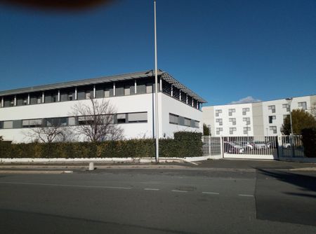 Studio T1 17 à 20m2 meublé et équipé - Photo 4