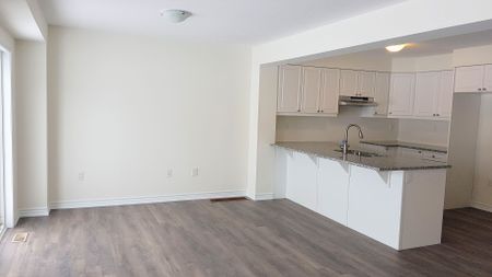 For Lease - 8 Watermill Street, Kitchener, Ontario - Photo 4
