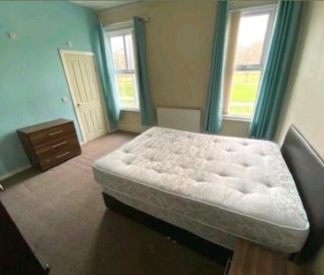 Room in a Shared House, Lower Seedley Road, M6 - Photo 3