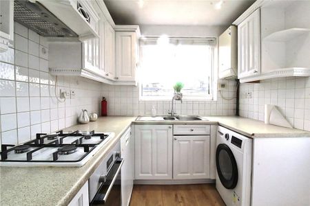 3 bedroom detached house to rent - Photo 3