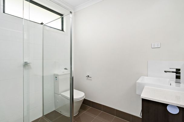 Modern Comfort & Low Maintenance Living - Photo 1