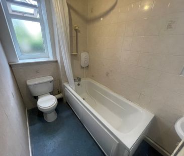 Room 1, 11, Lower Bank Road, Preston - Photo 4