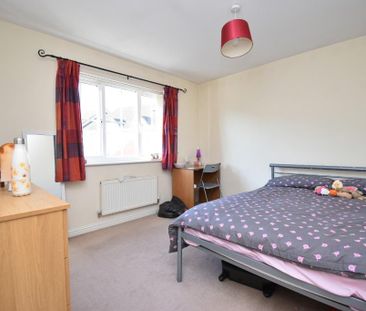 4 bedroom detached house to rent - Photo 4