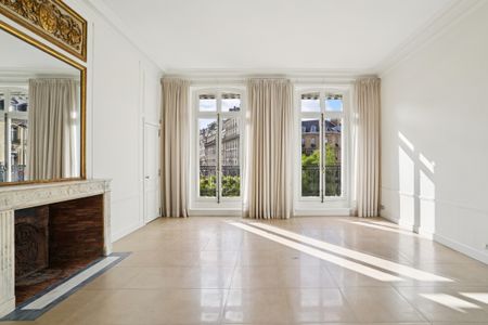 Elégant Appartement - Place François 1er - Photo 2