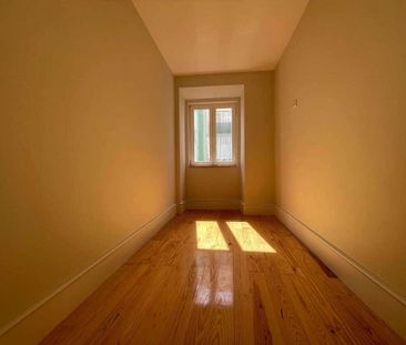 2 Bedroom Apartment, Graça, Lisboa - Photo 4