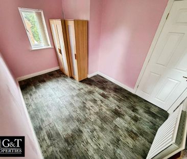 2 bedroom end of terrace house to rent - Photo 4