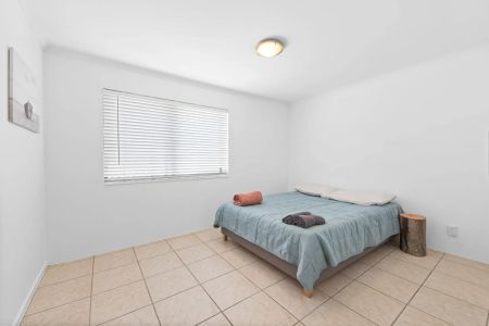 Refurbished Apartment With Ocean View - Photo 3