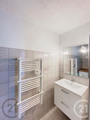 Location Maison 4 pièces 85m² RIOM 63200 - Photo 5