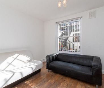 1 bedroom ground floor flat to rent - Photo 3