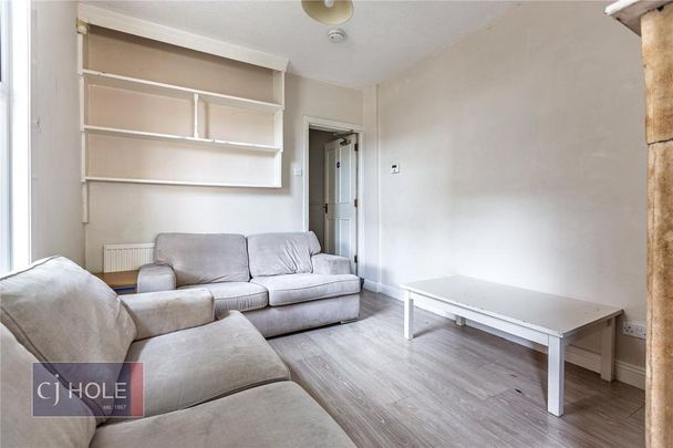 5 bedroom terraced house to rent - Photo 1