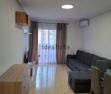 Alquiler de piso en Calle Hawai - Photo 2