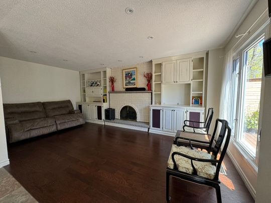 For Lease - 1232 Bonnybank Court Unit# Upper, Oakville, Ontario - Photo 1