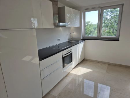 Dachgeschoßwohnung über dem Thermalbad Vöslau - luxuriöse Ausstattung - Foto 4