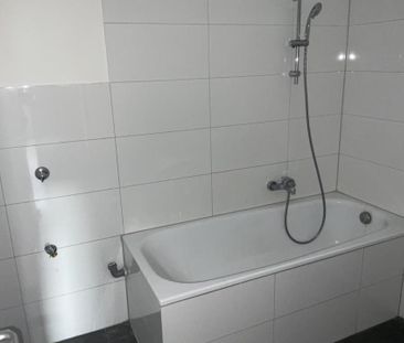 Große 3-Zimmer-Wohnung in Duisburg Mittelmeiderich - Foto 1