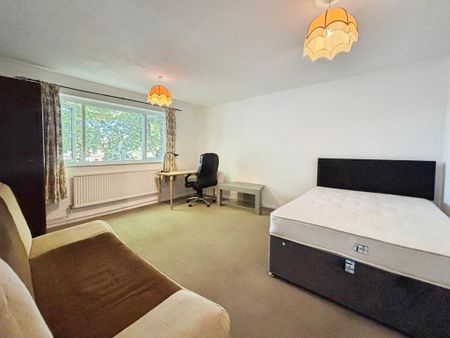 4 bedroom house to rent - Photo 2
