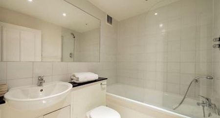 Fulham Road, Chelsea, London, SW3 - Photo 5