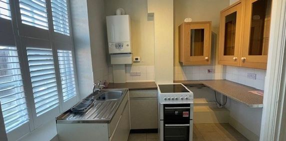 Studio to rent - Photo 2