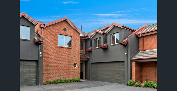 Luxury Family Living - Photo 1