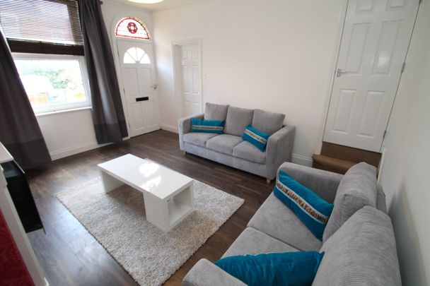 3 bedroom terraced house to rent - Photo 1