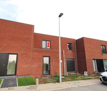 Huis te huur in Kortrijk voor € 1.225 met 3 slaapkamers - foto 2