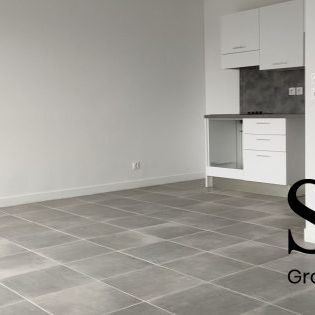 T4 AVEC TERRASSE ET PARKING - Photo 1