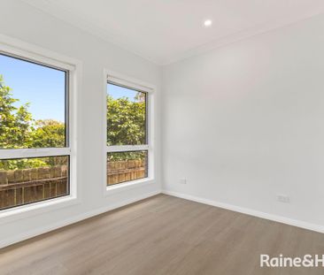 5a Deakin Street, Forestville NSW 2087 - House For Rent | Domain - Photo 4