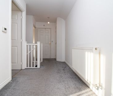 Watkins Square Llanishen, CF14 5FL, Cardiff - Photo 2