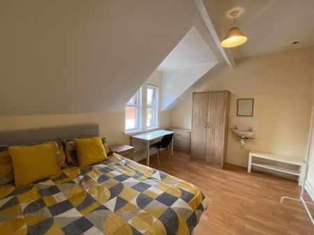 Elaine Street, Room 4, SHORT TERM - All Bills Included, Belfast, BT9 5AR - Photo 5