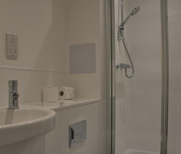 Bond Street, Bristol - Photo 6