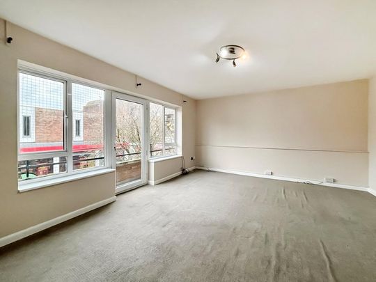 3 bedroom apartment to rent - Photo 1