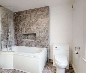 2 bedroom terraced house to rent - Photo 3