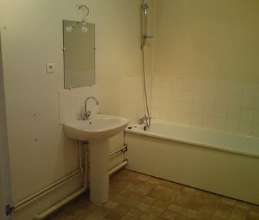 Location Appartement 3 pièces 81m² NANCY 54000 - Photo 2