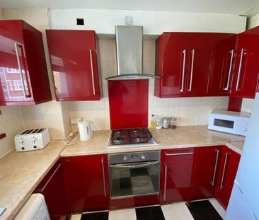 Room in a Shared House, Ellsworth Street, E2 - Photo 3