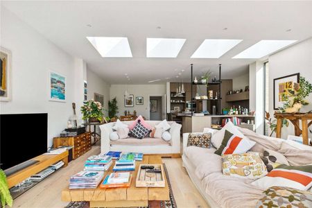 Melville Road, Barnes, London, SW13 9RJ - Photo 2