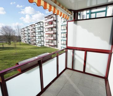 Modern / Balkon / ebenerdige Dusche - Foto 1