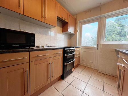 Queens Road, Portsmouth - Photo 3