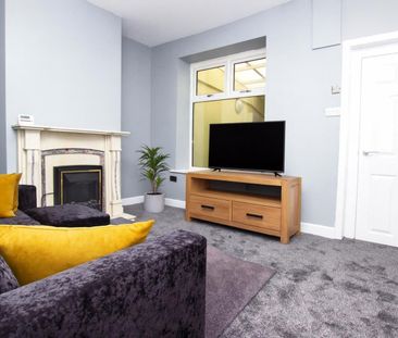 2 bedroom House To Let Total Size: 1098 SQ FT - Photo 3