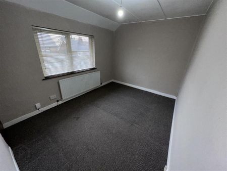 214 Joanmount Gardens, Belfast, BT14 6PA - Photo 5