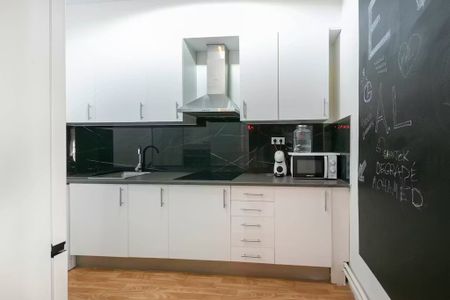 Carrer d'Homer, Barcelona, Catalonia 08023 - Photo 3