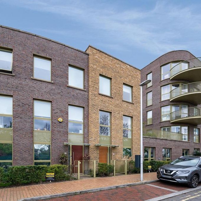 3 bedroom townhouse to rent - Photo 1