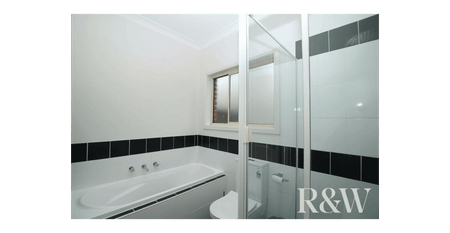 Modern Three Bedroom House - Photo 5