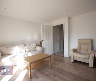 4 bedroom semi-detached house to rent - Photo 3