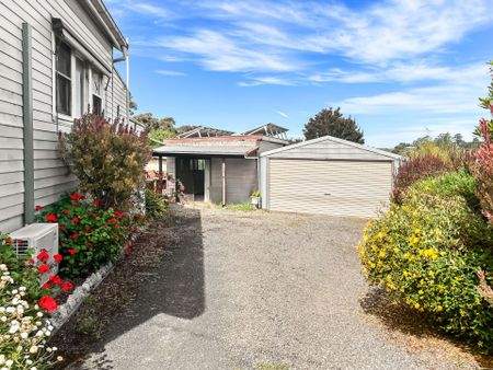 72 Main Neerim Road Neerim South VIC - Photo 3