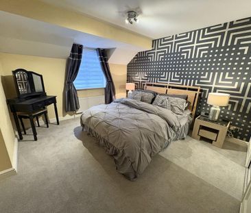 4 bedroom detached house to rent - Photo 4