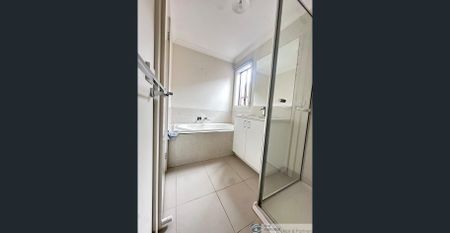 Convenience and location in one pack. - Photo 4