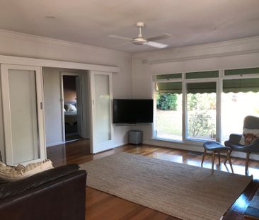 Three Bedroom Home with a Large Backyard - Photo 4