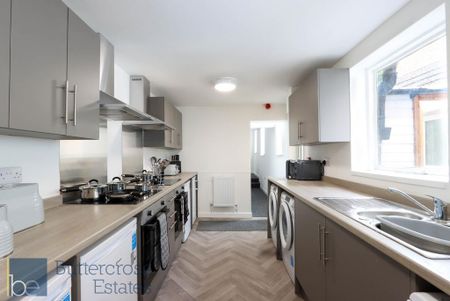 1 bedroom in a house share to rent - Photo 5