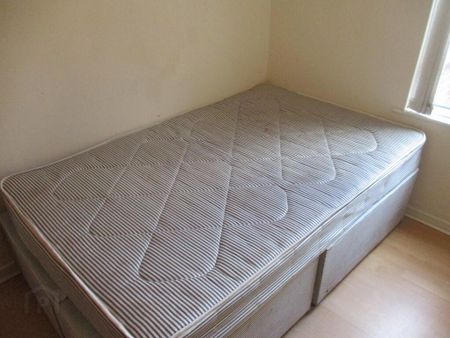 Great 2 Bedroom House, 50 Jerusalem Street, Queens Quarter, Belfast, BT7 1QP - Photo 5