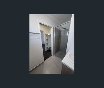Brand new 3 Bedroom Duplex in Condon - Photo 5