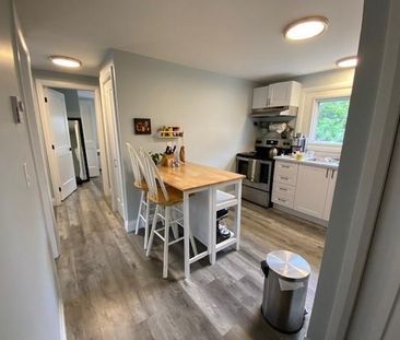 56 Dundas Street Unit 6 - 2 bed, 1 bath - Photo 1
